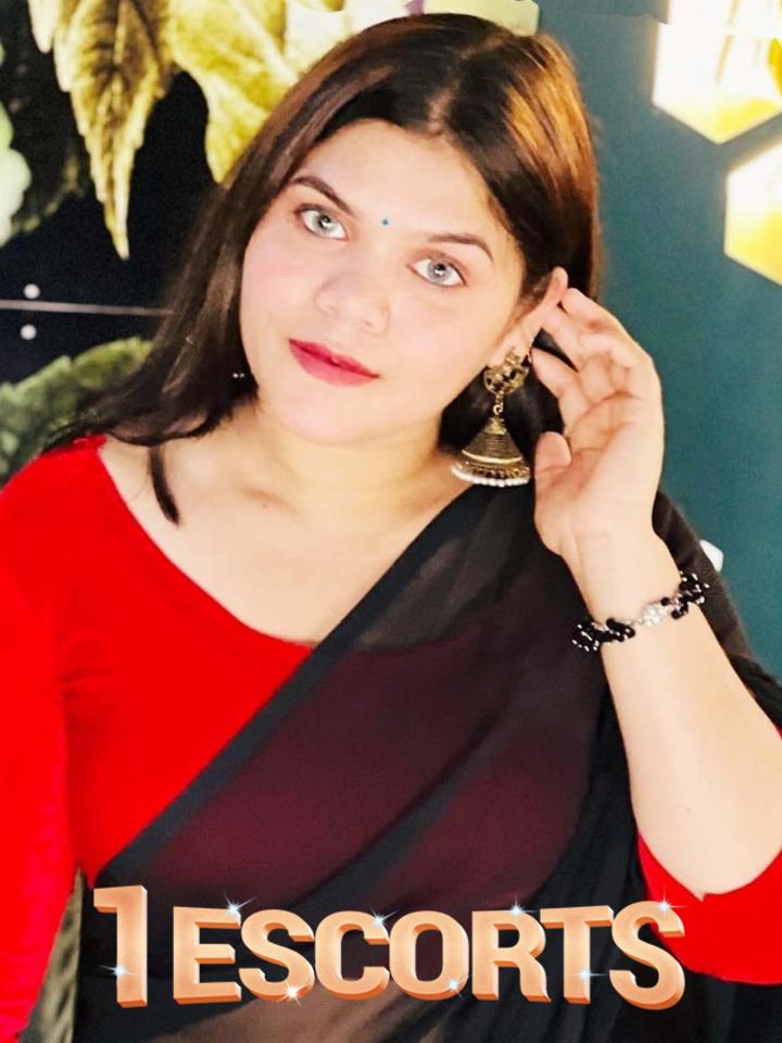 Hi i am ANISHA from Barishal live in Khulna !!