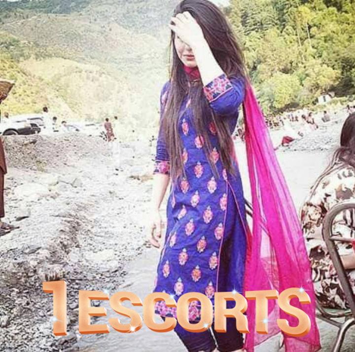 Rich girls need boys for sex -2