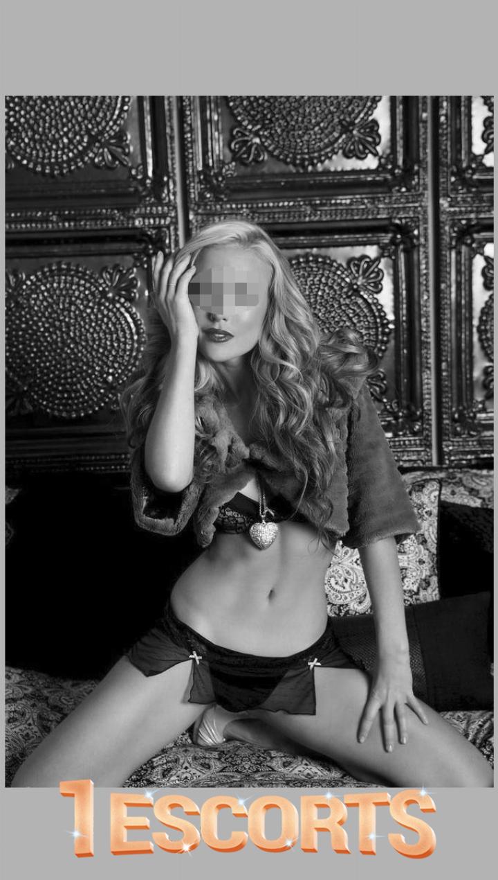 Elysee - very friendly GFE -4