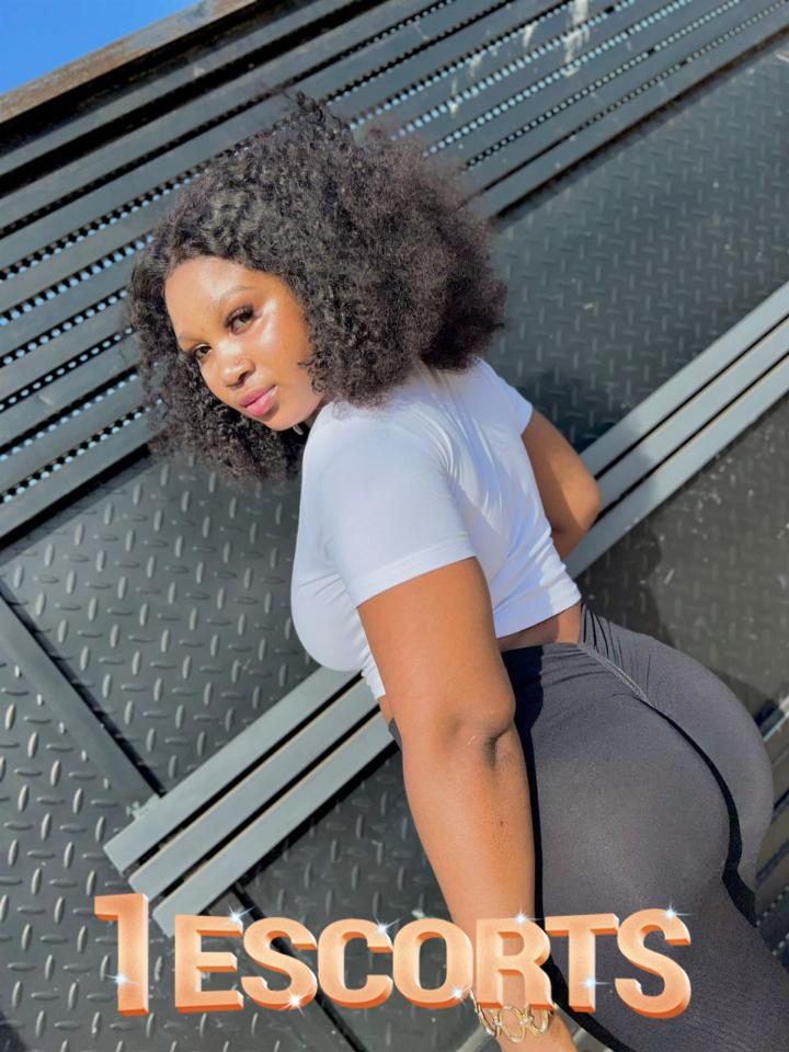 Kasoa naughty babe available