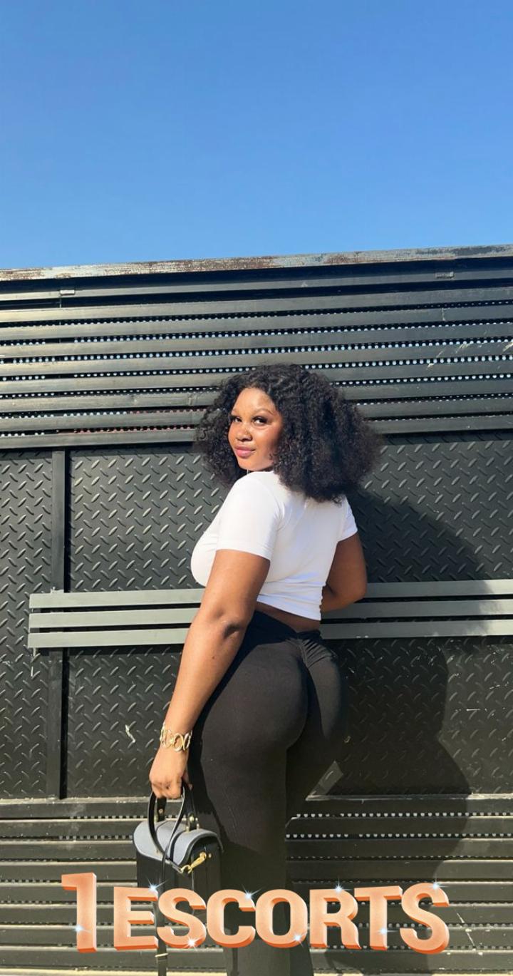 Kasoa naughty babe available -3