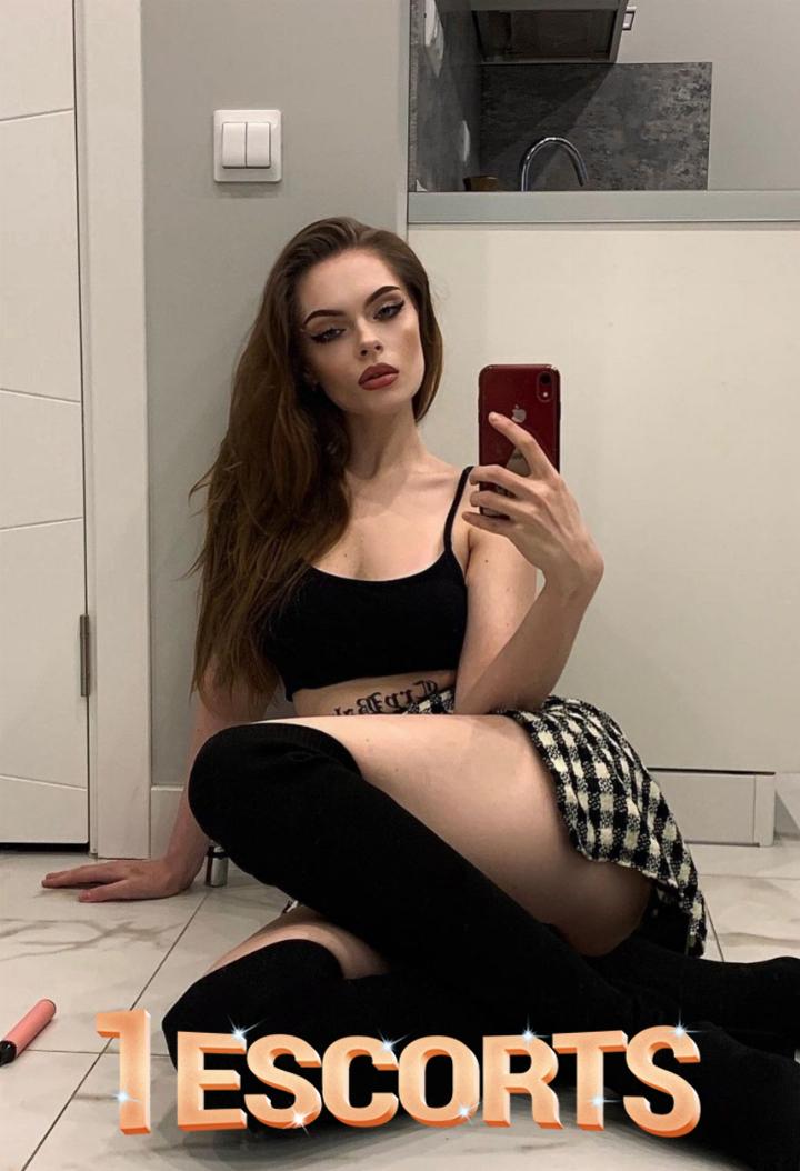 VERONIKA Lux Escort Warsaw Poland -4