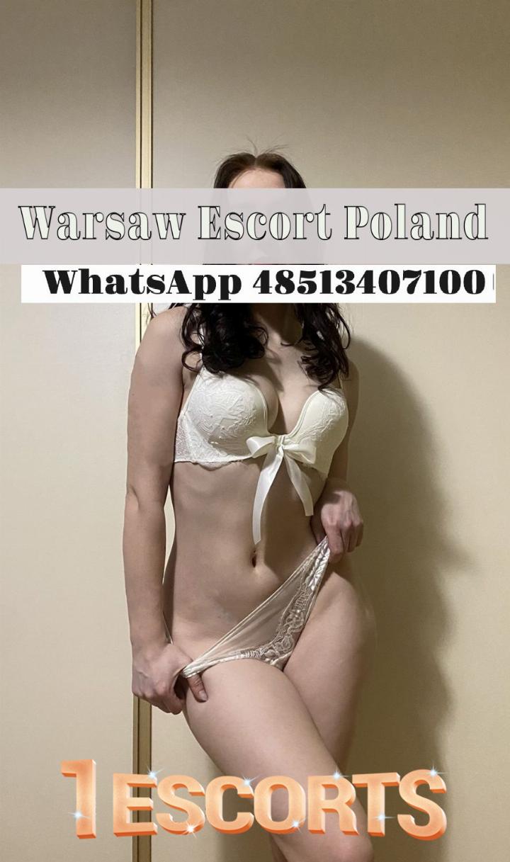 Sylvia Warsaw Escort -3
