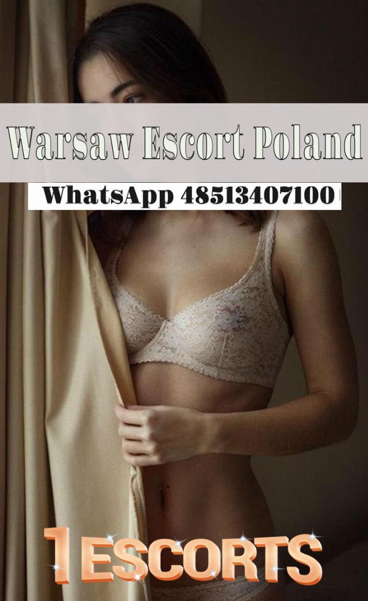 Ania Warsaw Escort -4