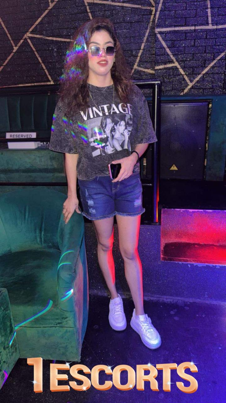 Sofia VIP Indian Escort in Juffair -3