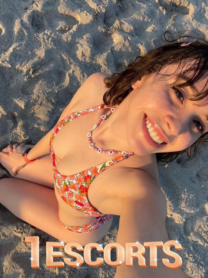 Olivia – Independent French-German Escort -3