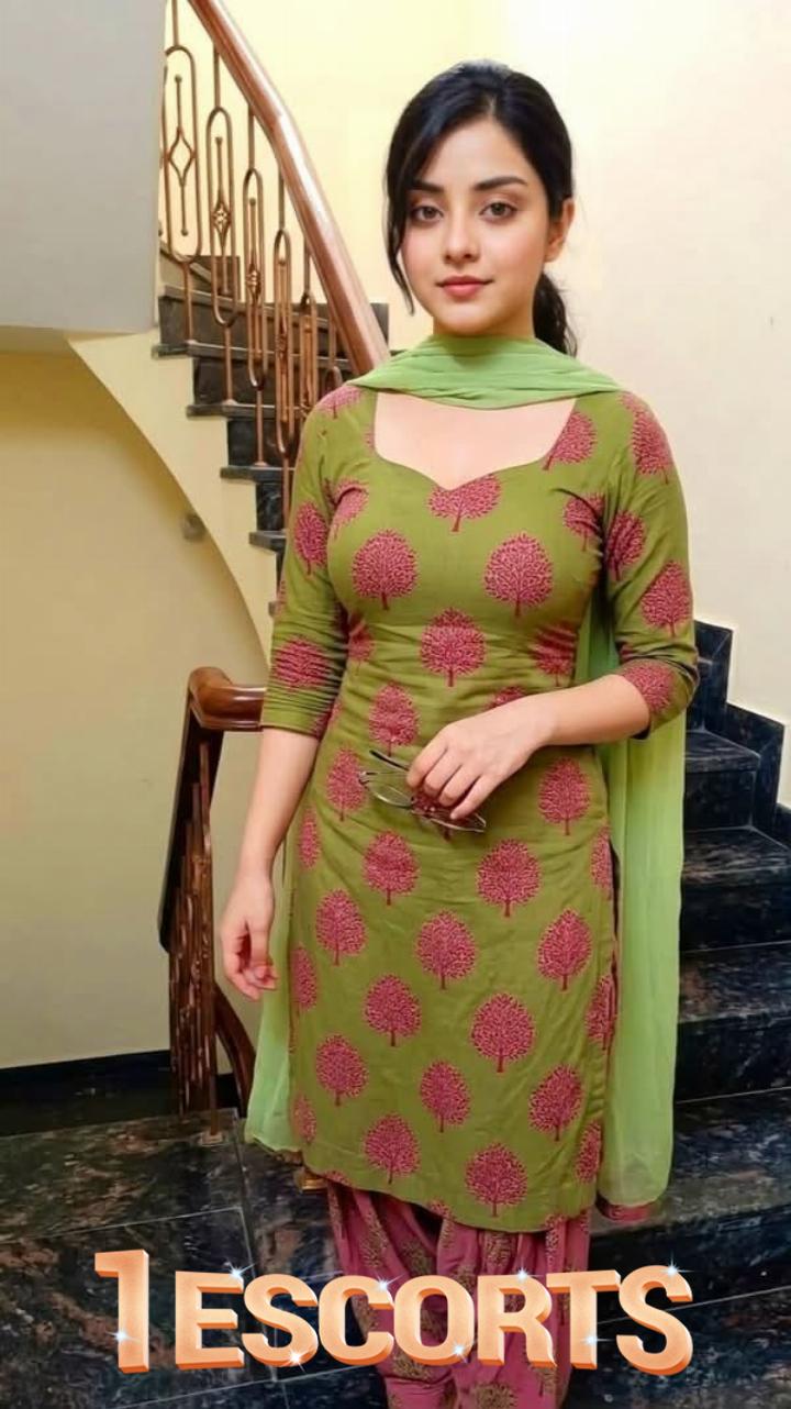 Top Luxrey Models escort calls girls top model high profile girls available in islamabad -2