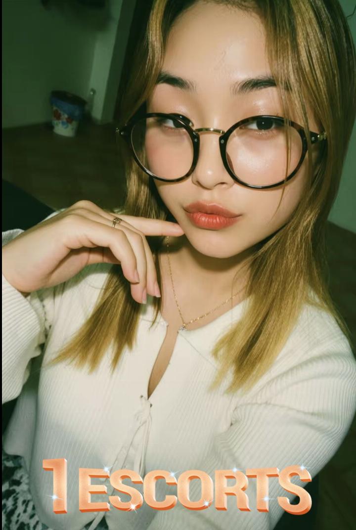 Dibya gurung -4