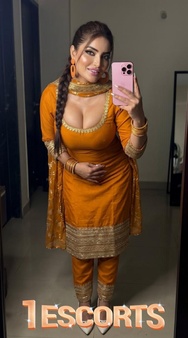 ZOYA KHAN ESCORTS MODELS CALLS GIRLS IN ISLAMABAD -2