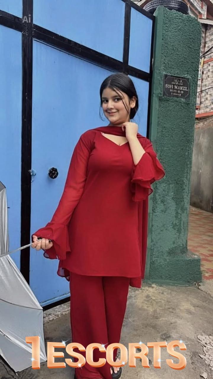 ZARA KHAN ESCORTS ESCORTS MODELS IN ISLAMABAD NIGHT SERVICES -4
