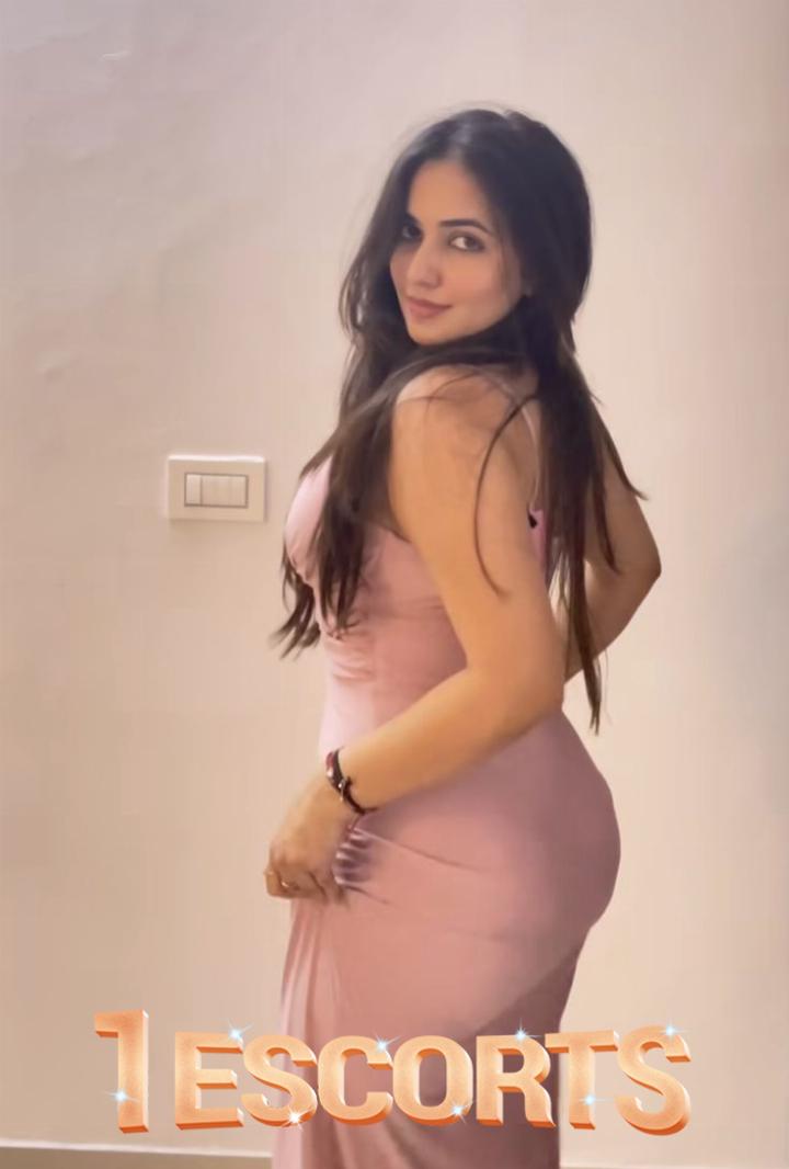 AMNA KHAN ESCORTS MODELS IN ISLAMABAD CALLS GIRLS -3