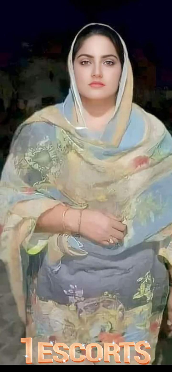 AIZA KHAN ESCORTS MODELS CALLS GIRLS IN ISLAMABAD -2