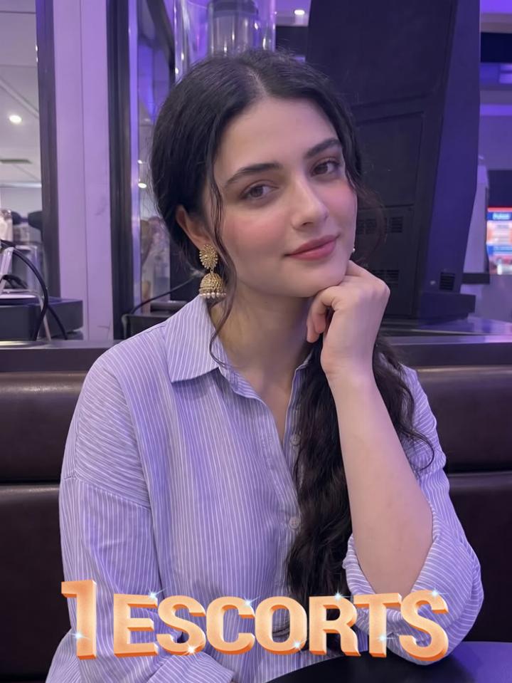 ALISHA KHAN ESCORTS IN RAWALPINDI