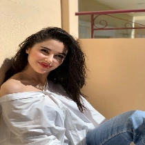 Gulberg escorts in Lahore Available For Night Service