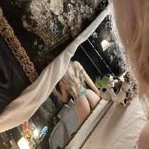 Rosaline Courbevoie escort