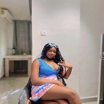 Hiya my name is Ella but you can call me Yaabby Im calm, attractive, good energy, pretty face